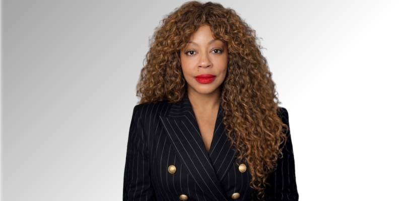 LaToya Williams-Belfort Headshot – SchnepsConnects